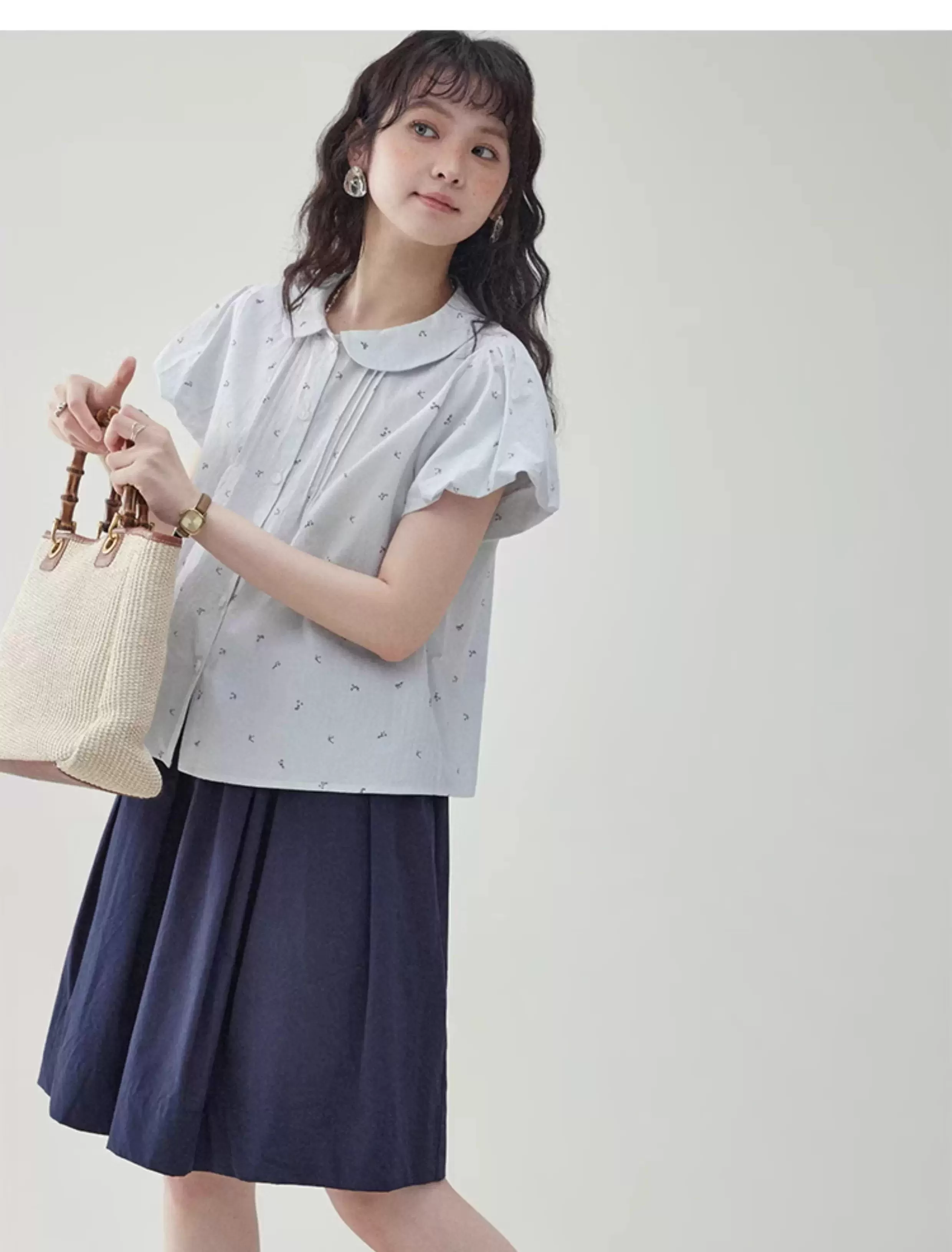 甜美泡泡袖純棉小花襯衫女夏季娃娃領單排扣上衣