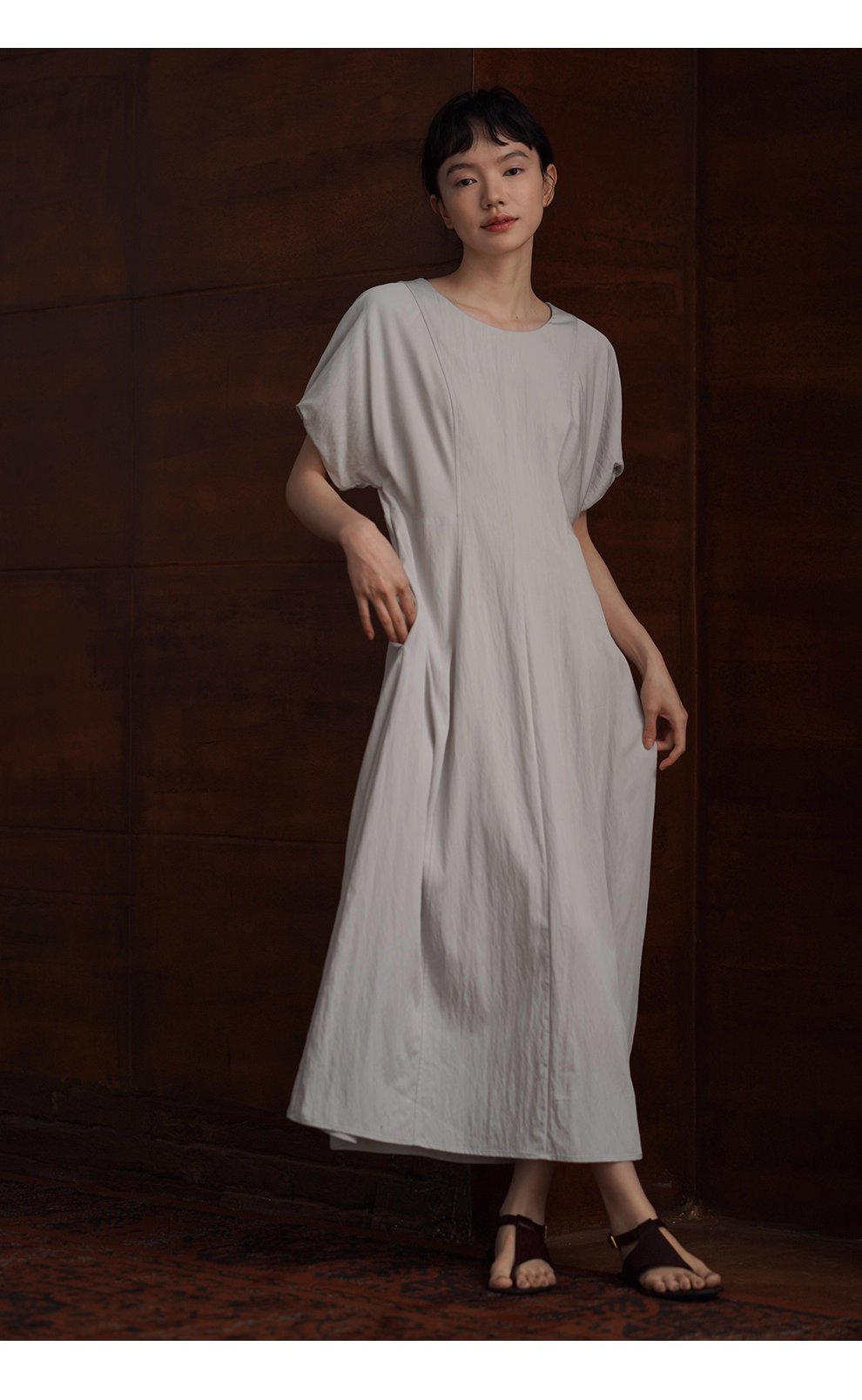 詩意菸沙淡人洋裝寬鬆短袖顯瘦分割圓領通勤垂感裙子