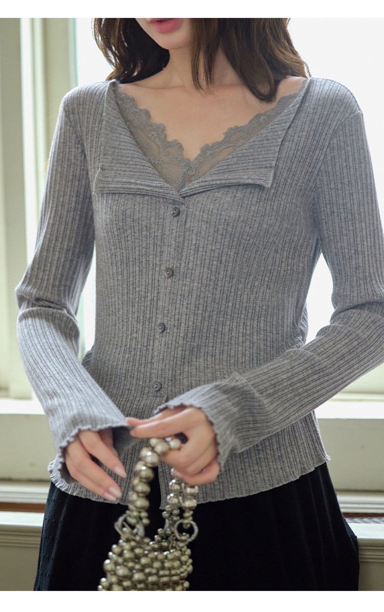 大尺碼蕾絲花邊拼接V領針織衫打底內搭氣質上衣