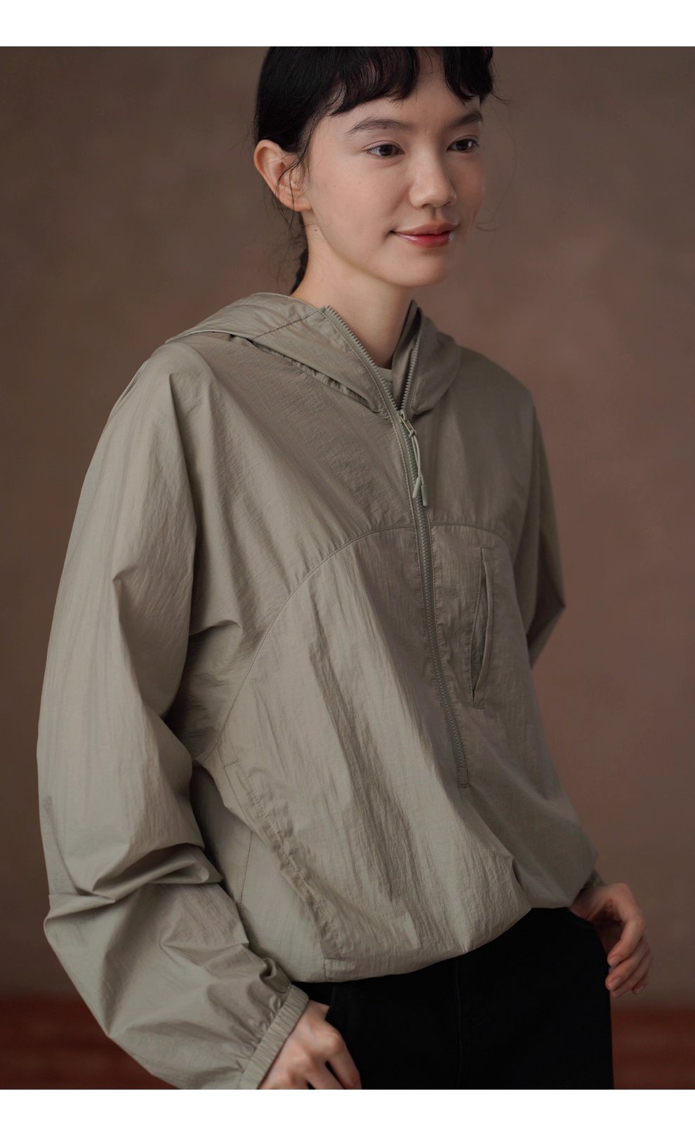 輕薄海苔工裝輕戶外上衣透氣寬鬆顯瘦拉鍊連帽沖風衣女