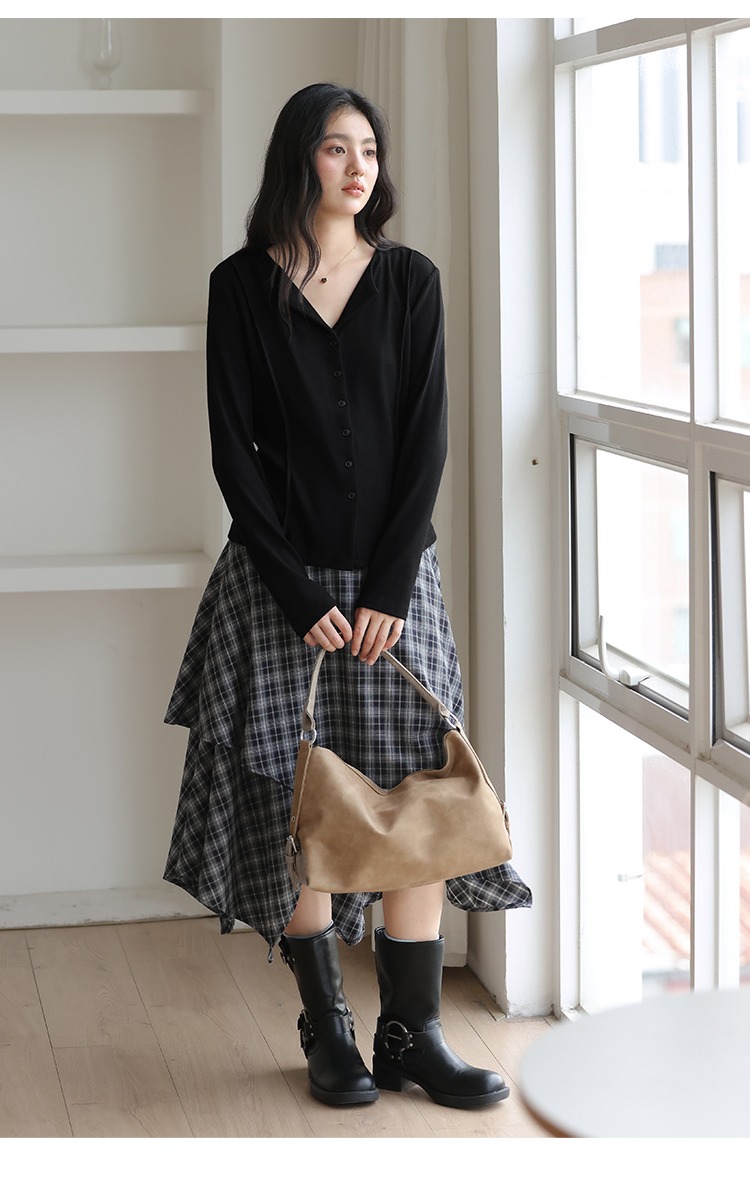 大尺碼胖mm長袖T恤全新款黑色半開領收腰上衣