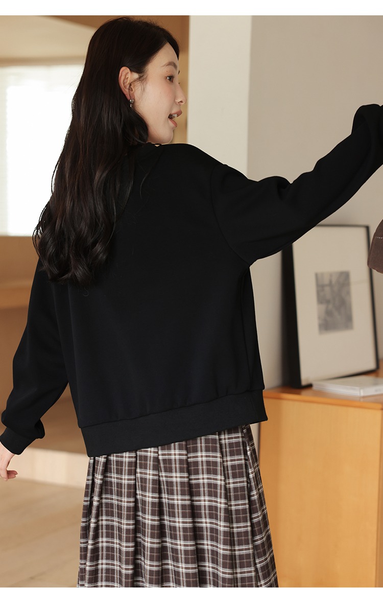 中大尺碼小狗刺繡刷絨大學T衛衣