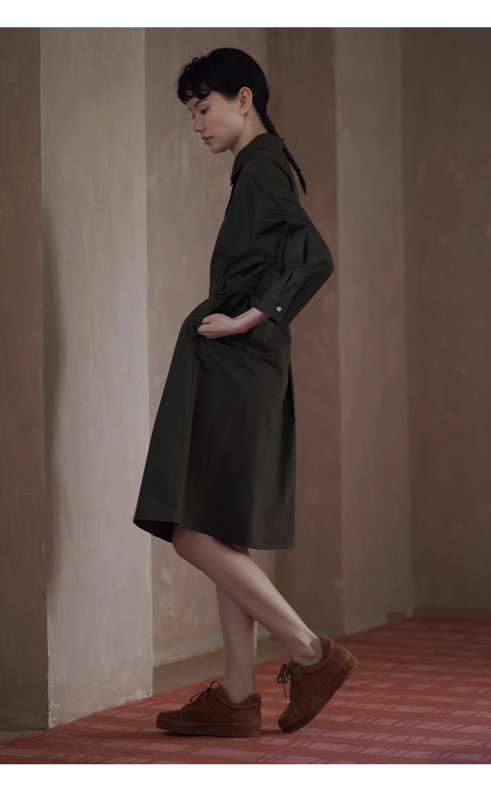 都會松柏水洗柔軟100棉隨性通勤寬鬆顯瘦腰帶襯衫洋裝