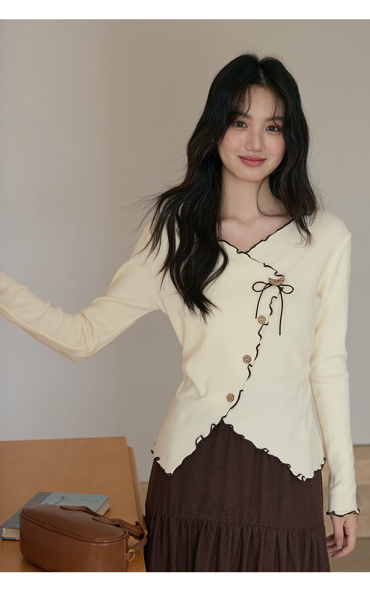 中大尺碼撞色木耳滾邊V領針織衫長袖上衣