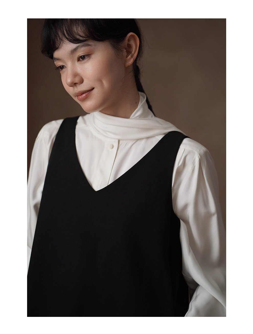 柔光緞面氣質絲滑垂軟襯衫溫柔飄帶設計寬鬆通勤上衣女