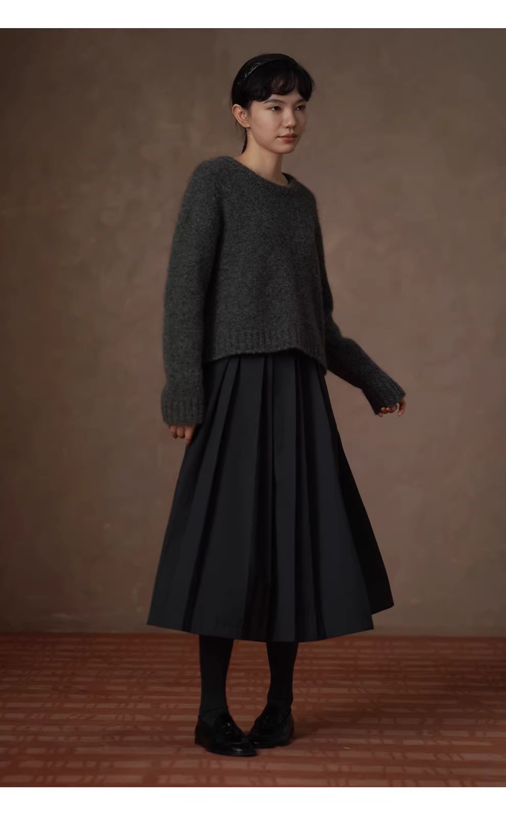 蓬鬆百分百水洗拉毛工藝羊毛馬海毛混紡圓領寬鬆毛衣女