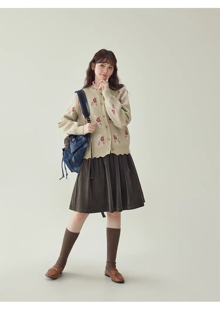 漸層小花加厚毛衣開襟衫女冬季新款蕾絲單排扣上衣,漸層小花加厚毛衣開襟衫女冬季新款蕾絲單排扣上衣,HBEW1196,漸層小花加厚毛衣開襟衫女冬季新款蕾絲單排扣上衣,花邊衣襬,小花針織