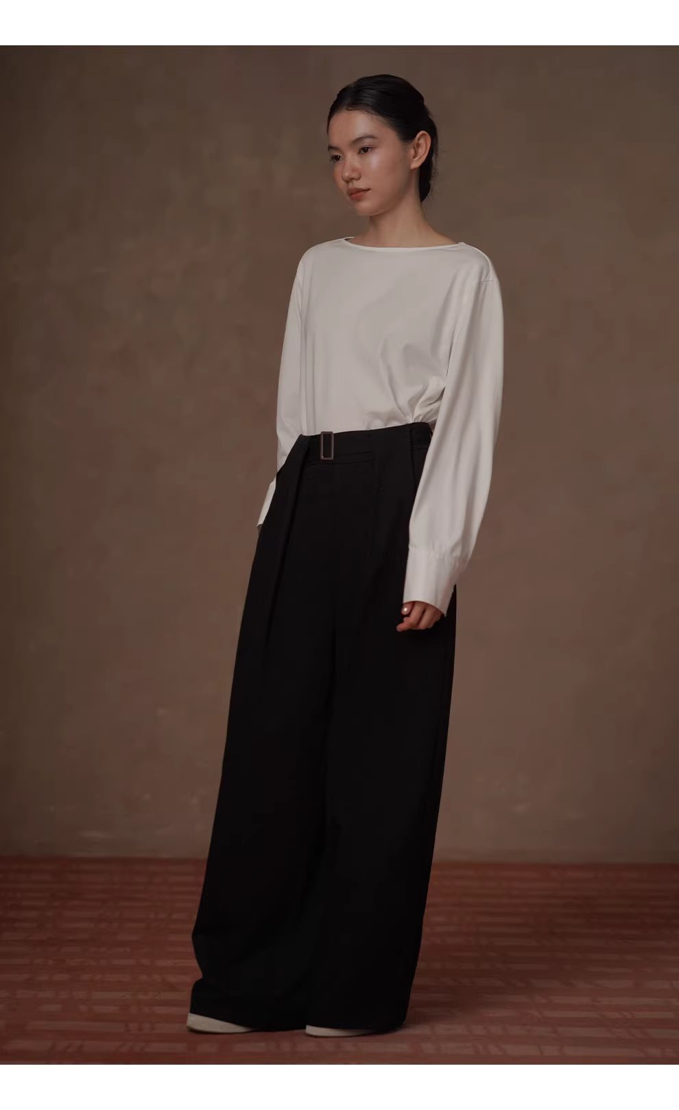 舒適高支棉基礎可單穿長袖後背分割落肩寬鬆顯瘦圓領T恤,舒適高支棉基礎可單穿長袖後背分割落肩寬鬆顯瘦圓領T恤,HBFS1022,舒適高支棉基礎可單穿長袖後背分割落肩寬鬆顯瘦圓領T恤,材質耐磨,版型修飾