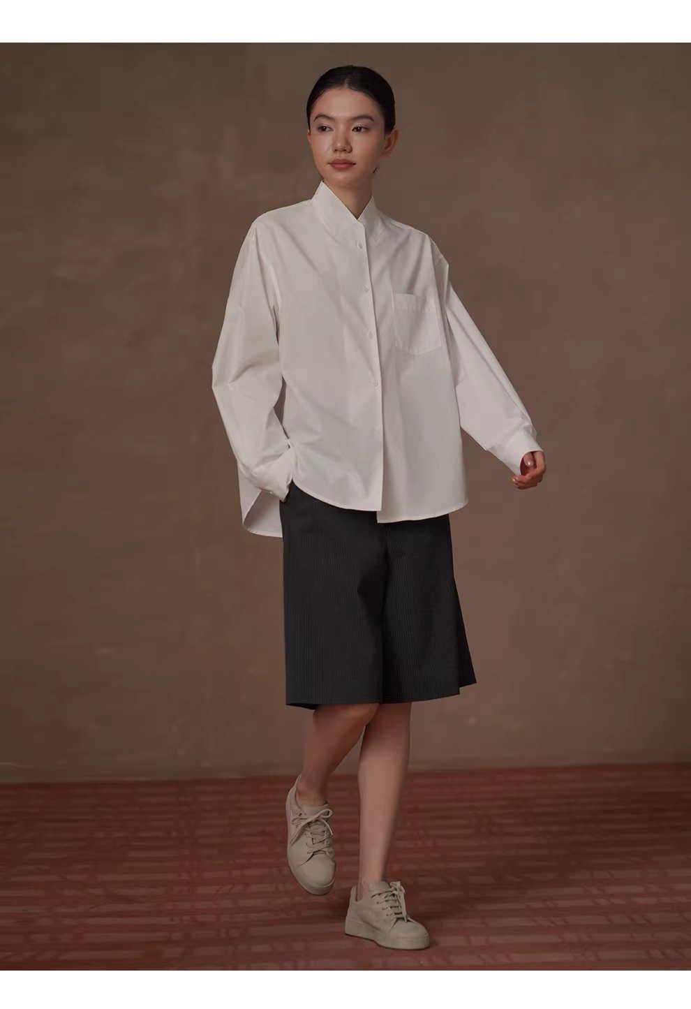 式復古回潮立領寬鬆H型顯瘦挺括好版型長袖疊穿襯衫女,式復古回潮立領寬鬆H型顯瘦挺括好版型長袖疊穿襯衫女,HBFS1037,式復古回潮立領寬鬆H型顯瘦挺括好版型長袖疊穿襯衫女,親膚透氣,版型修飾