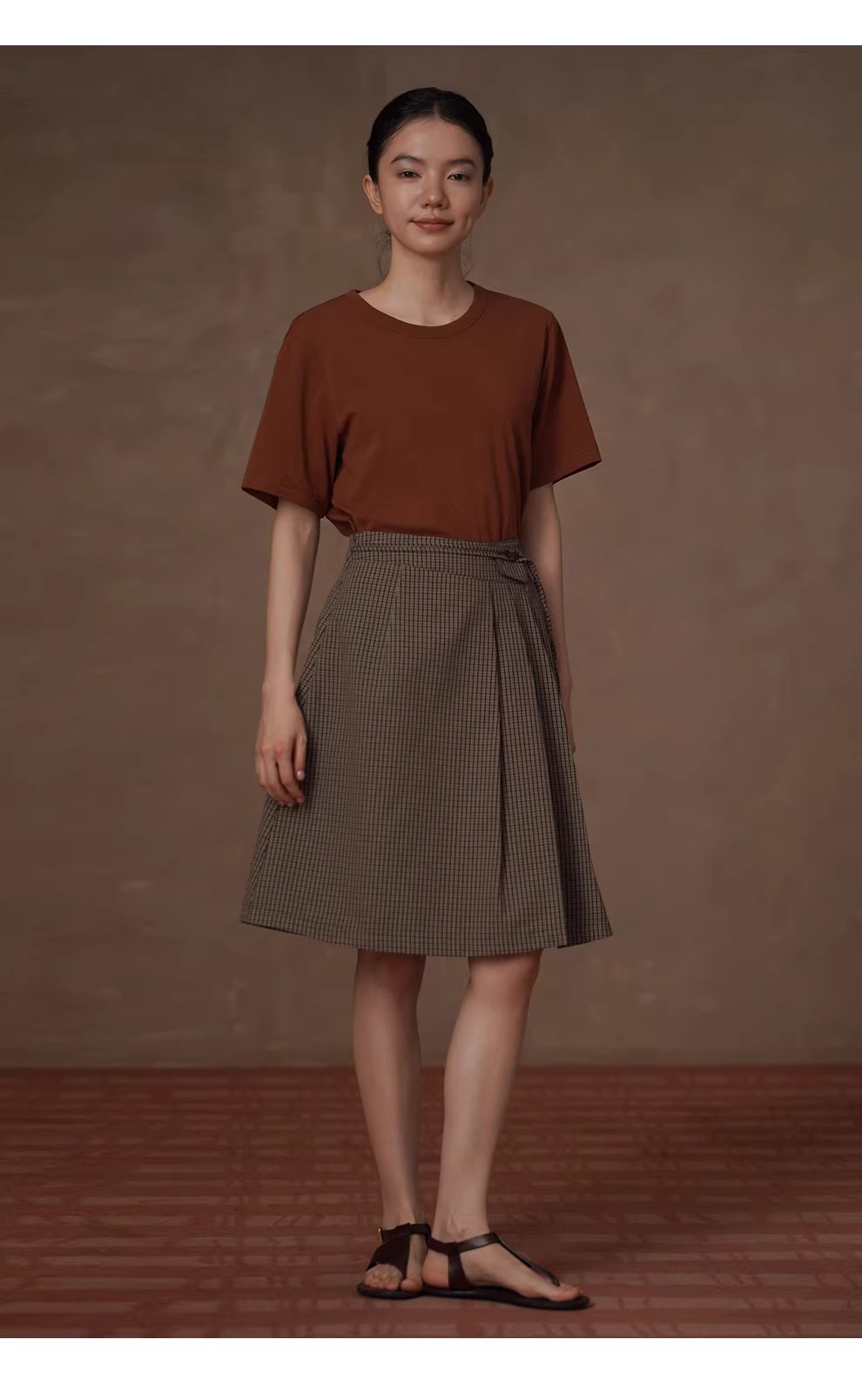 點亮沉悶顯白濾鏡簡約基本款圓領軟糯親膚彈性短袖T恤女,點亮沉悶顯白濾鏡簡約基本款圓領軟糯親膚彈性短袖T恤女,HBFS1038,點亮沉悶顯白濾鏡簡約基本款圓領軟糯親膚彈性短袖T恤女,顯白百搭,暖棕復古