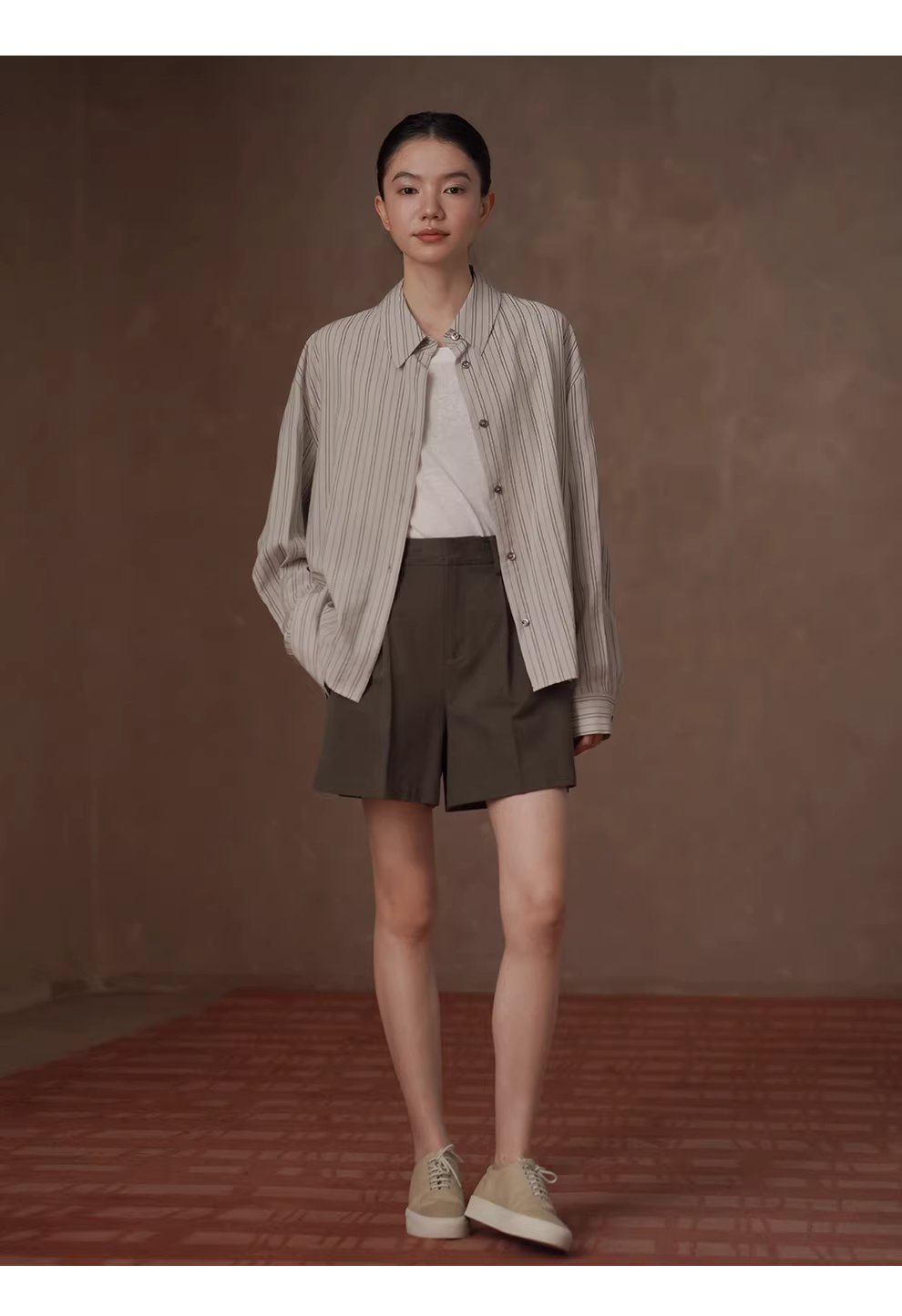 舒適挺括萊賽爾棉混紡高腰顯瘦百搭A字基本款休閒短褲女,舒適挺括萊賽爾棉混紡高腰顯瘦百搭A字基本款休閒短褲女,HBFS3016,舒適挺括萊賽爾棉混紡高腰顯瘦百搭A字基本款休閒短褲女,立體壓褶,腰圍調節