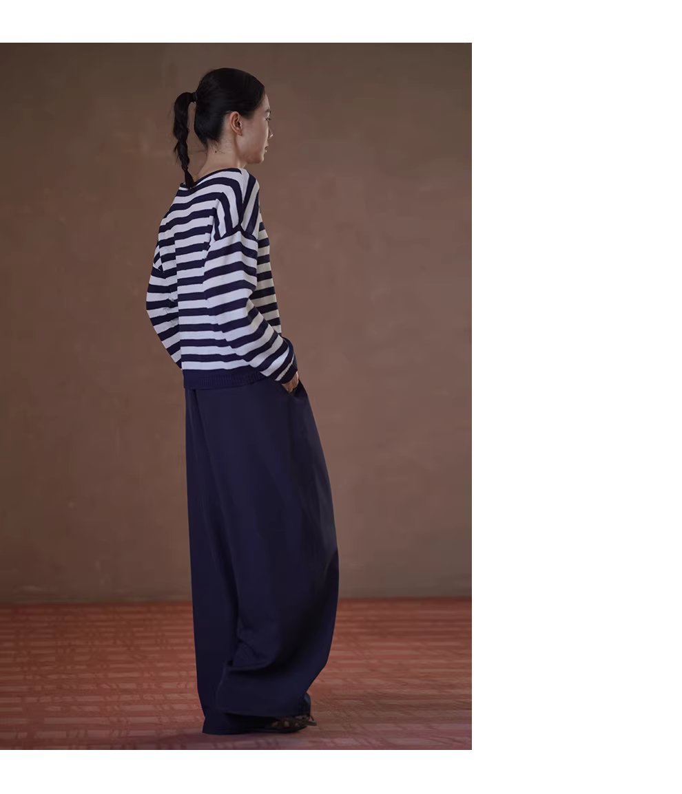 流動線條垂墜顯瘦鬆緊高腰不挑人寬鬆直筒闊腿通勤長褲,流動線條垂墜顯瘦鬆緊高腰不挑人寬鬆直筒闊腿通勤長褲,HBFS3018,流動線條垂墜顯瘦鬆緊高腰不挑人寬鬆直筒闊腿通勤長褲,簡約慵懶,細膩褶皺