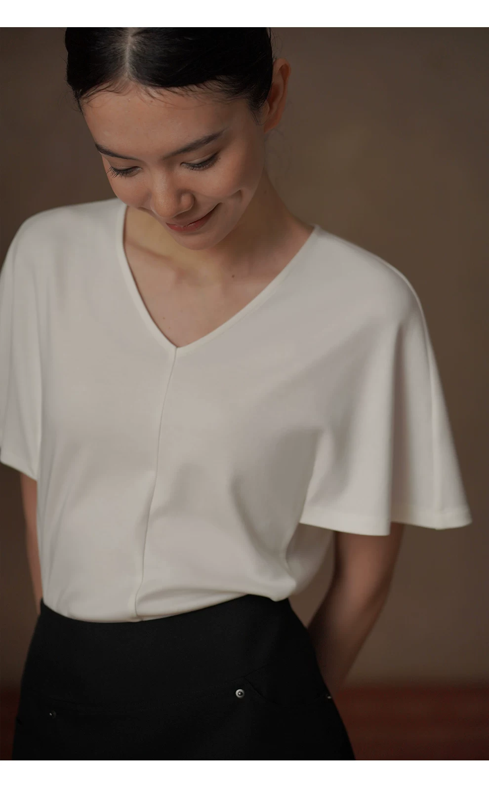 垂爽莫代爾紙片人T恤一體式連肩袖V領顯瘦寬鬆通勤上衣,垂爽莫代爾紙片人T恤一體式連肩袖V領顯瘦寬鬆通勤上衣,HBFS1122,垂爽莫代爾紙片人T恤一體式連肩袖V領顯瘦寬鬆通勤上衣,絲滑垂墜,剪裁優雅