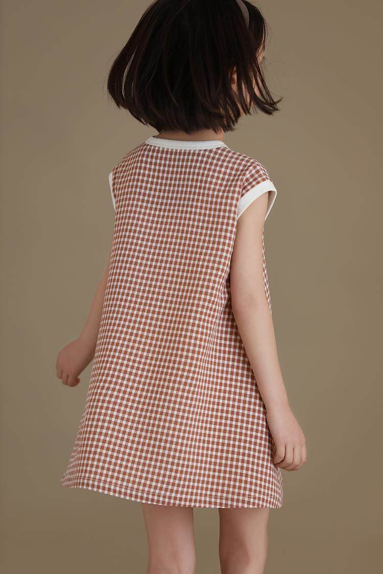 日系撞色領格子無袖背連身裙洋裝,EBBS780601150,日系撞色領格子無袖背連身裙洋裝,優惠專區,➧零碼出清7折,EBBS780601150