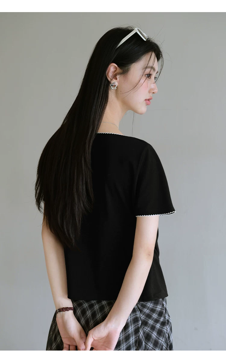 胖mm大尺碼女裝方領正肩短袖T恤女2026新款夏季法式黑色上衣,胖mm大尺碼女裝方領正肩短袖T恤女2026新款夏季法式黑色上衣,HBFS1167,胖mm大尺碼女裝方領正肩短袖T恤女2026新款夏季法式黑色上衣,方領設計,撞色拼接