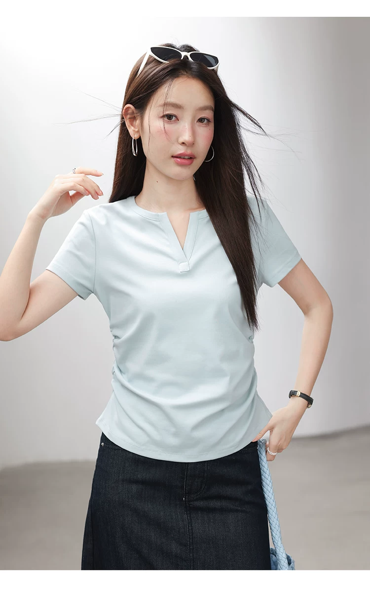 大尺碼胖mm巨好看正肩短袖T恤女2026新款夏裝抽褶淺藍色上衣,大尺碼胖mm巨好看正肩短袖T恤女2026新款夏裝抽褶淺藍色上衣,HBFS1182,大尺碼胖mm巨好看正肩短袖T恤女2026新款夏裝抽褶淺藍色上衣,半開V領,腰間抓褶