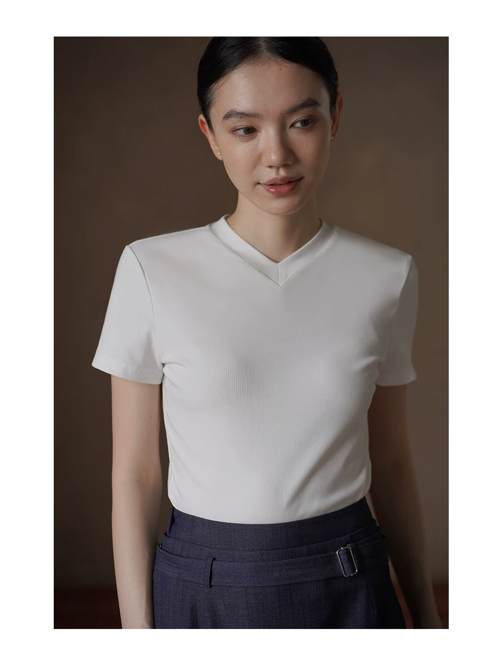 基本款簡約上衣小V領棉感親膚彈性合身短袖顯瘦正肩T恤,基本款簡約上衣小V領棉感親膚彈性合身短袖顯瘦正肩T恤,HBFS1387,基本款簡約上衣小V領棉感親膚彈性合身短袖顯瘦正肩T恤,日常百搭,合身顯瘦