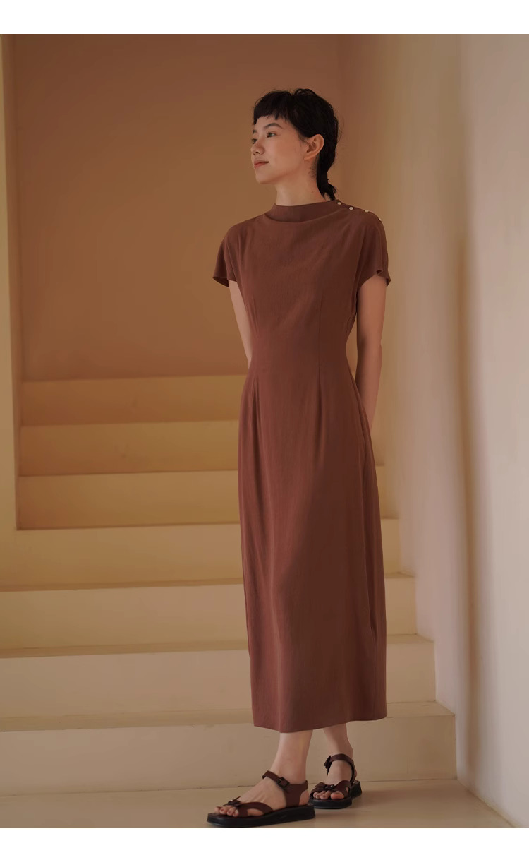 細膩婀娜柔美線條洋裝不規則斜領收腰顯白古典裙女