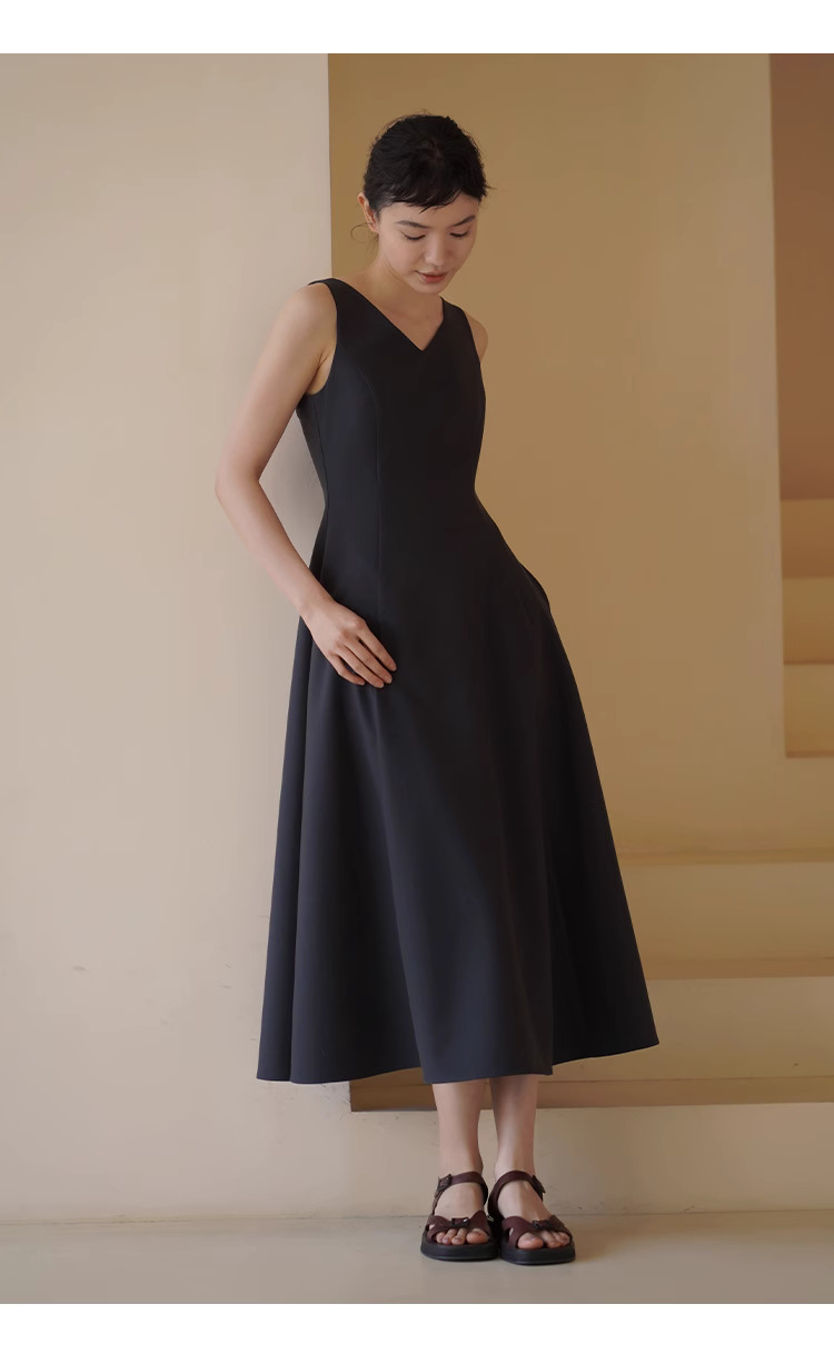 搖曳漫步優雅洋裝無袖V領收腰立裁遮肉大裙擺通勤裙子