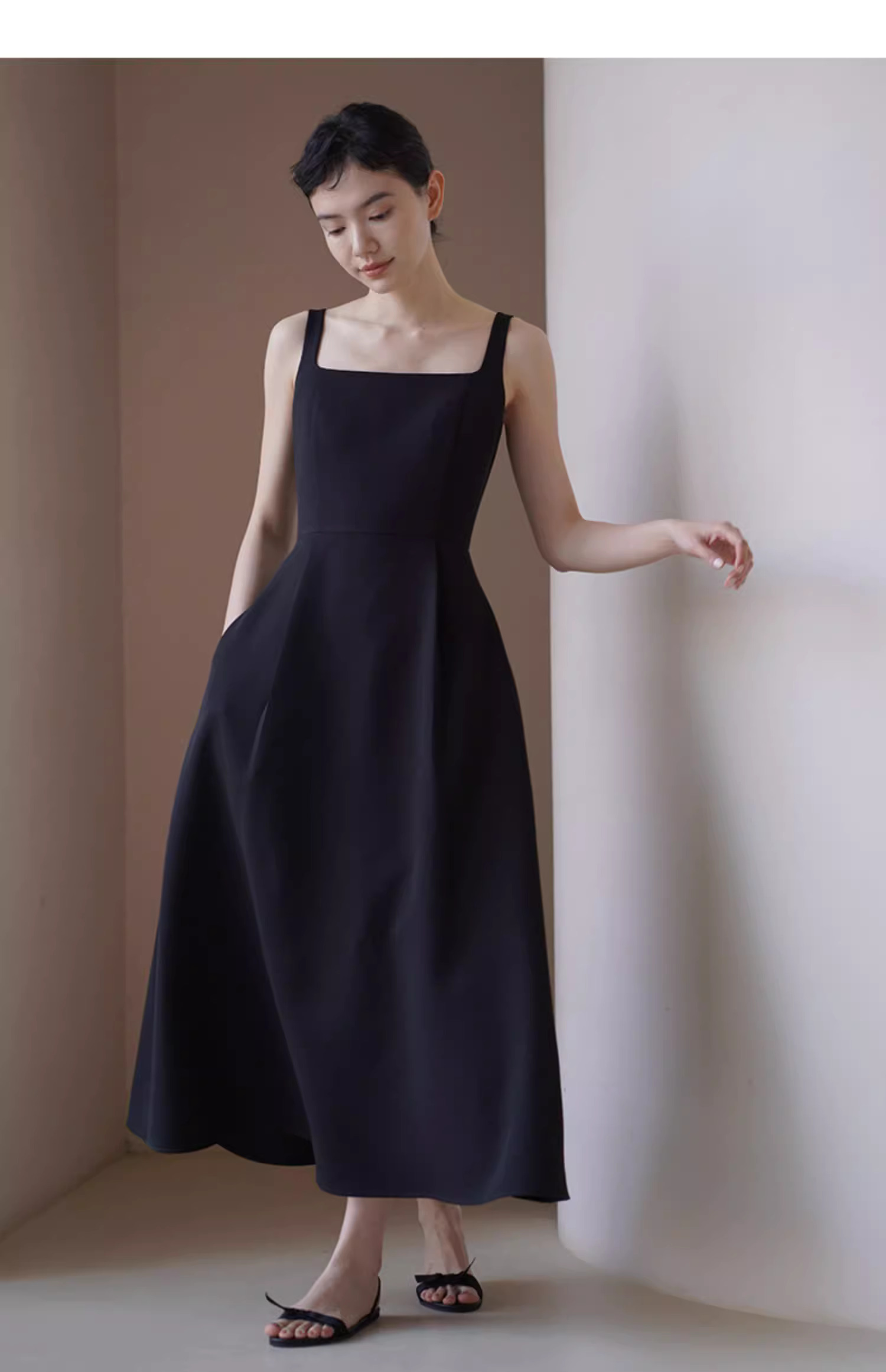 優雅赫本風小黑裙高腰分割拼接氣質方領背心A字洋裝女