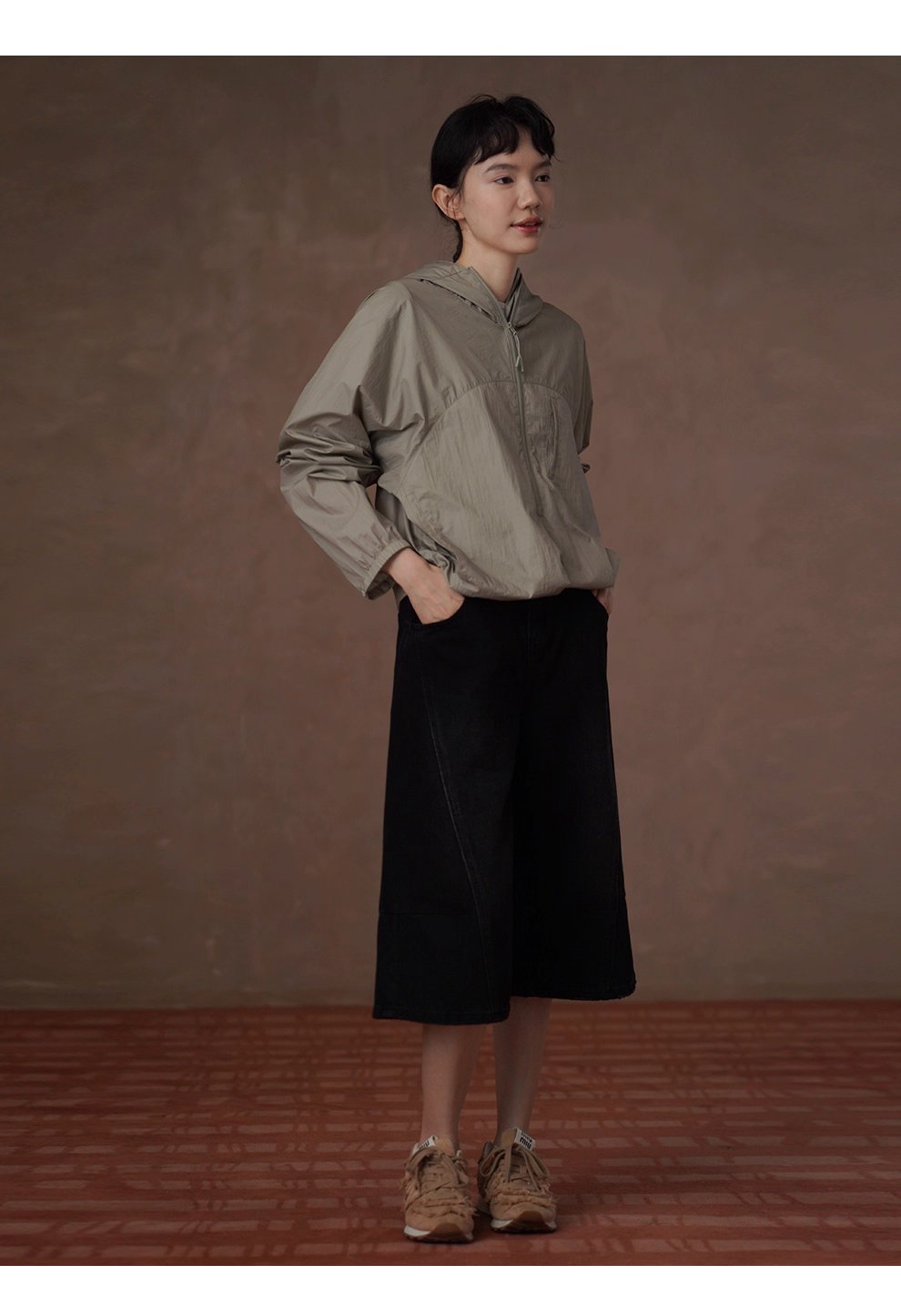 輕薄海苔工裝輕戶外上衣透氣寬鬆顯瘦拉鍊連帽沖風衣女