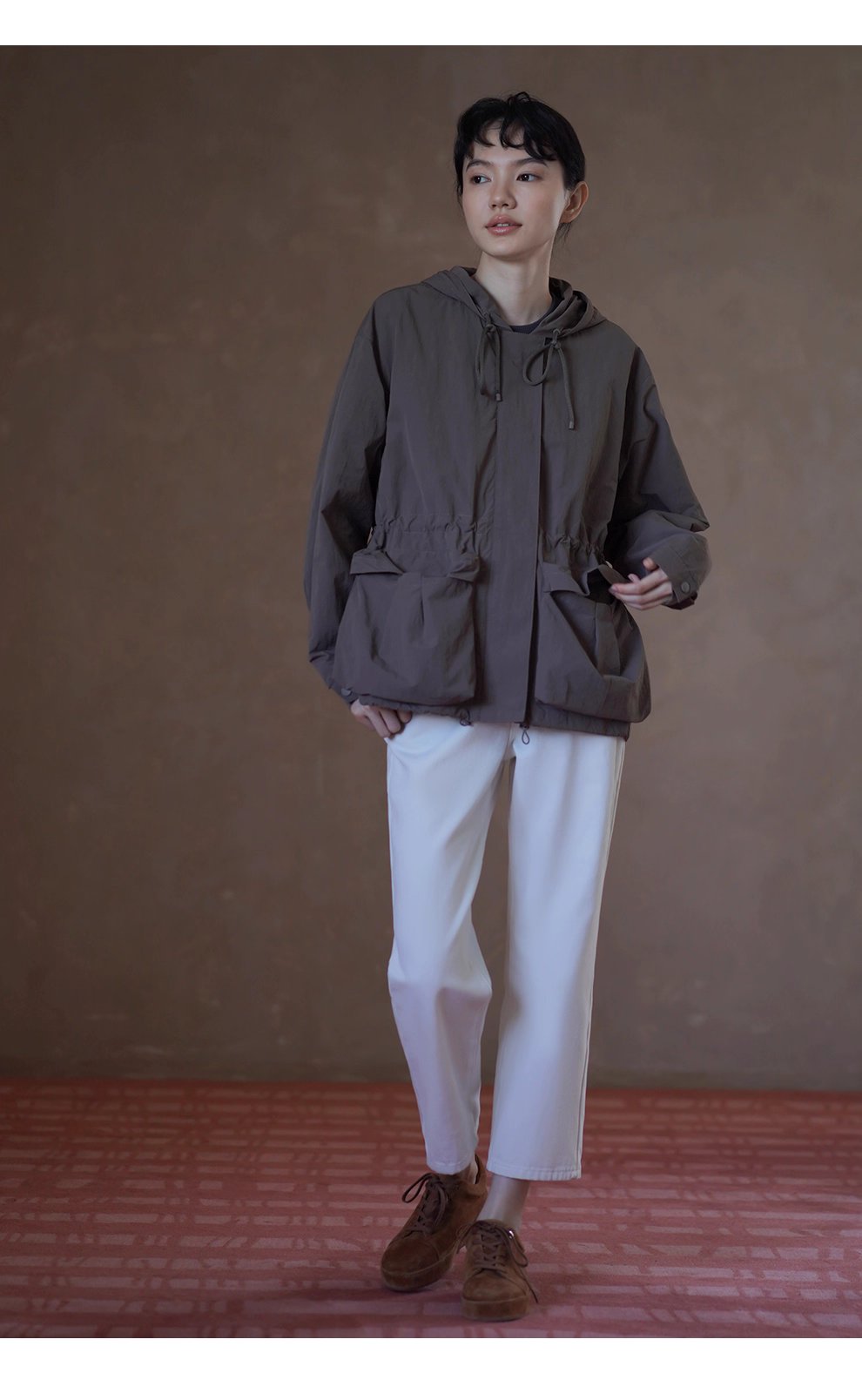 假期健行立體口袋設計抽繩收腰連帽寬鬆顯瘦沖風外套女