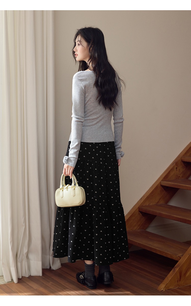 中大尺碼愛心印花A字蛋糕裙黑色長裙磨毛秋季裙子