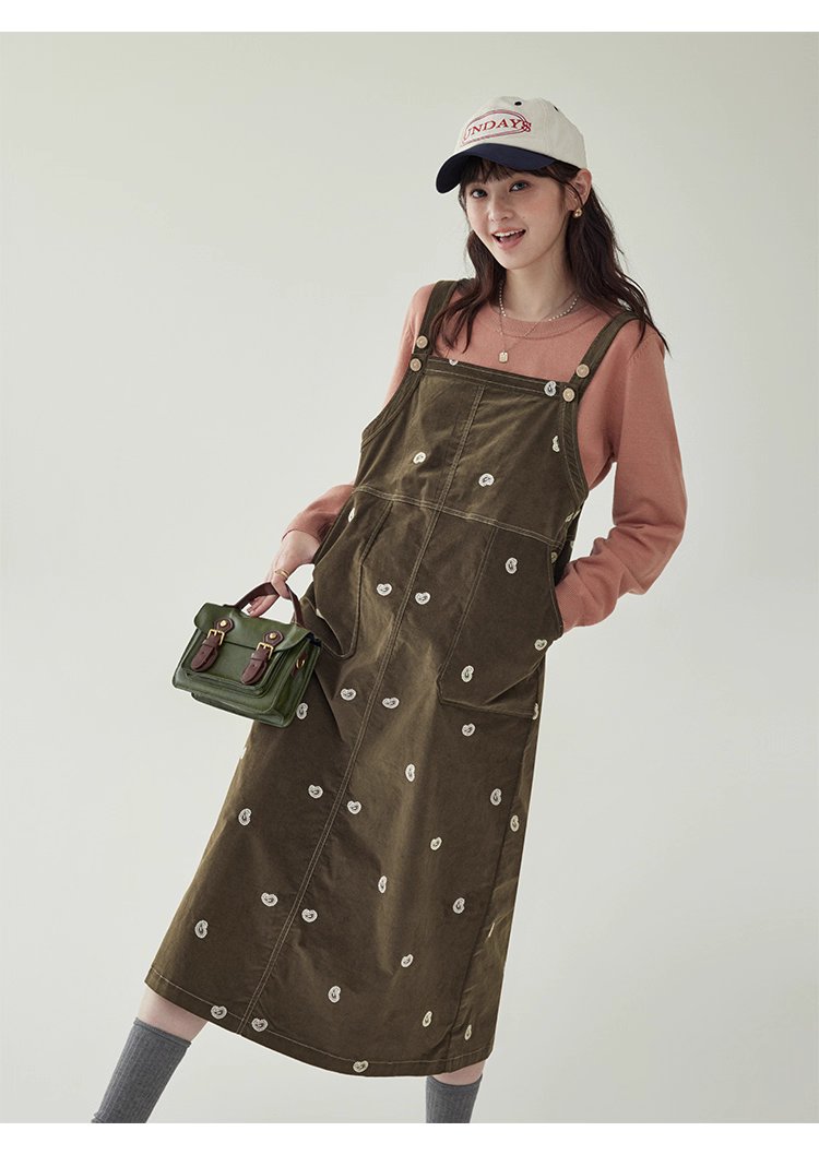 減齡刺繡純棉背帶洋裝女秋季新款後開叉a字裙