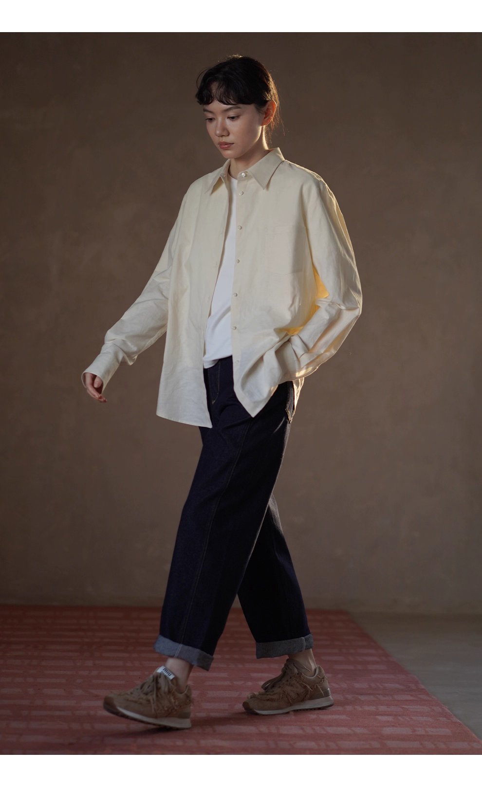 萬年青顯瘦經典版型復古原色直筒高腰不挑人休閒牛仔褲