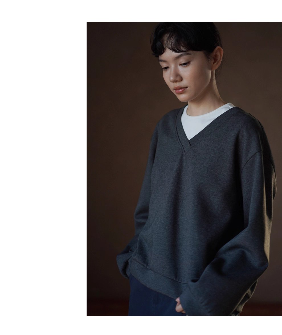 太空旅行衛衣V領寬鬆顯瘦休閒挺括H版落肩百搭短上衣女