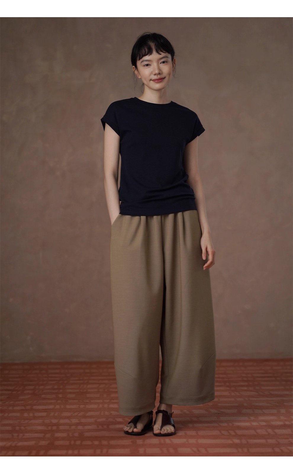 秋日慵懶氛圍鬆緊高腰不挑人顯瘦通勤寬鬆直筒遮肉長褲