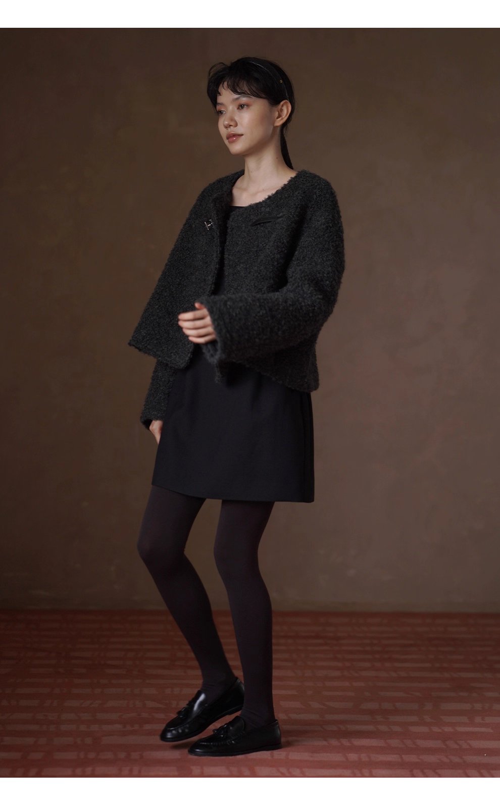 優雅七分袖收腰洋裝微蓬高腰分割顯瘦花苞裙擺小黑裙