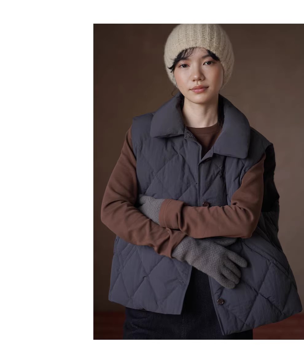 出色疊穿做舊復古菱格絎縫夾棉保暖翻領寬鬆休閒馬甲女,出色疊穿做舊復古菱格絎縫夾棉保暖翻領寬鬆休閒馬甲女,HBEW5099,出色疊穿做舊復古菱格絎縫夾棉保暖翻領寬鬆休閒馬甲女,翻領排扣,菱格車線