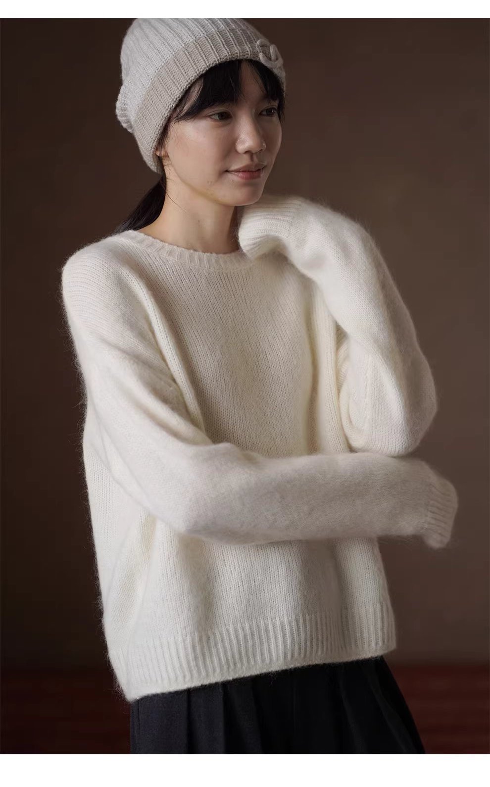 雪落的聲音羊駝絨羊毛馬海毛混紡柔軟蓬鬆寬鬆圓領毛衣,雪落的聲音羊駝絨羊毛馬海毛混紡柔軟蓬鬆寬鬆圓領毛衣,HBEW1138,雪落的聲音羊駝絨羊毛馬海毛混紡柔軟蓬鬆寬鬆圓領毛衣,簡約質感,羊毛混紡