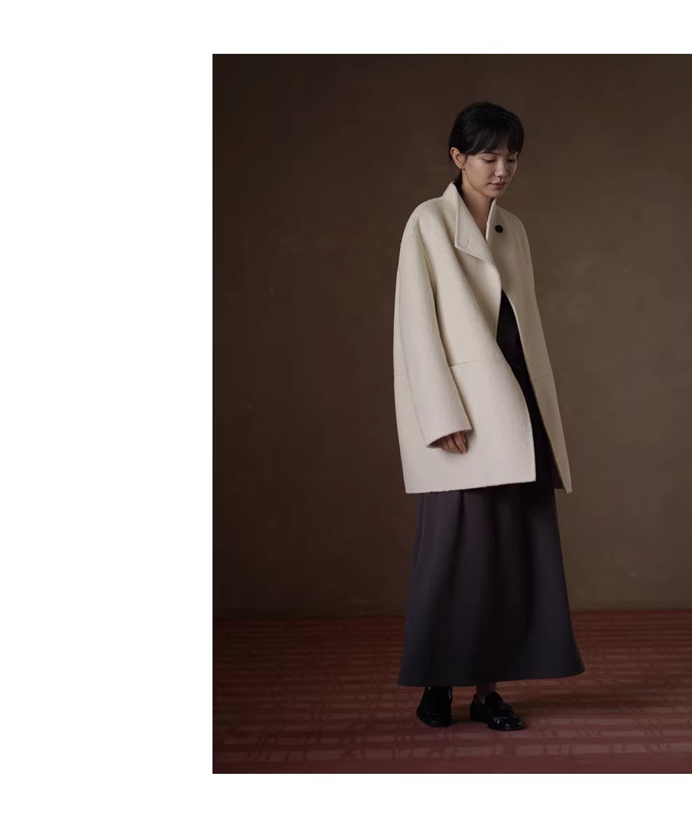 溫柔冬日套裝柔軟抓毛V領氣質合身收腰上衣鬆緊高腰半裙,溫柔冬日套裝柔軟抓毛V領氣質合身收腰上衣鬆緊高腰半裙,HBEW7060,溫柔冬日套裝柔軟抓毛V領氣質合身收腰上衣鬆緊高腰半裙,兩件式套裝,抓褶設計