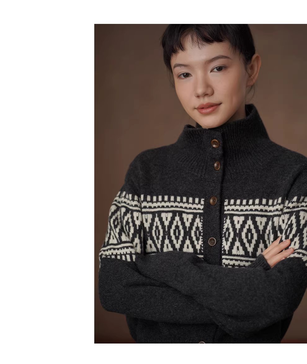 冬日經典撞色費爾島蓬鬆拉毛100羊毛立領寬鬆毛衣開襟衫女,冬日經典撞色費爾島蓬鬆拉毛100羊毛立領寬鬆毛衣開襟衫女,HBEW1161,冬日經典撞色費爾島蓬鬆拉毛100羊毛立領寬鬆毛衣開襟衫女,立領排扣,羊毛100%