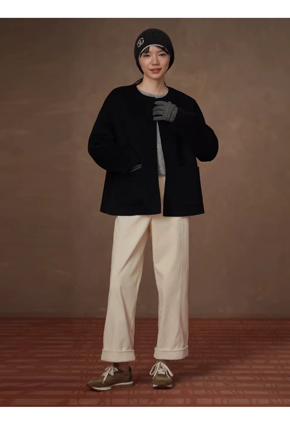 磨毛親膚細膩綿羊毛混紡針織布圓領內搭正肩百搭上衣,磨毛親膚細膩綿羊毛混紡針織布圓領內搭正肩百搭上衣,HBEW1169,磨毛親膚細膩綿羊毛混紡針織布圓領內搭正肩百搭上衣,正肩版型,羊毛混紡