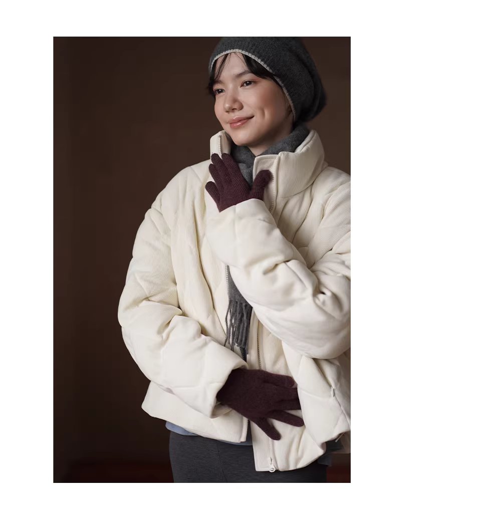 香濃牛乳茶軟糯絨感肌理棉衣立領寬鬆菱格絎棉保暖外套,香濃牛乳茶軟糯絨感肌理棉衣立領寬鬆菱格絎棉保暖外套,HBEW5115,香濃牛乳茶軟糯絨感肌理棉衣立領寬鬆菱格絎棉保暖外套,立領外套,菱格車線