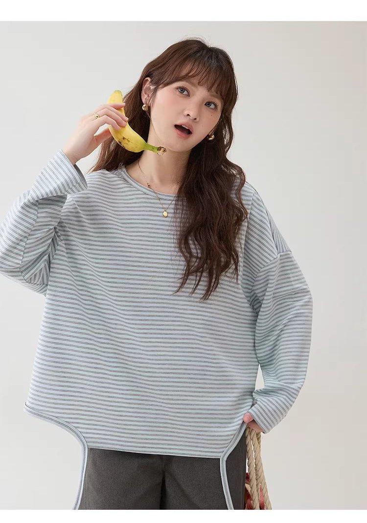 設計感藍條紋拉條T恤女春季新款寬鬆落肩袖上衣,設計感藍條紋拉條T恤女春季新款寬鬆落肩袖上衣,HBFS1007,設計感藍條紋拉條T恤女春季新款寬鬆落肩袖上衣,條紋造型,寬鬆舒適