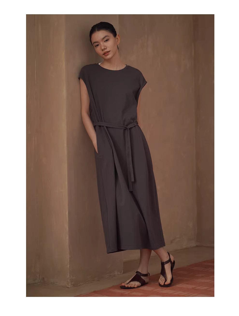 綿柔禪意100棉寬鬆直筒圓領可調式腰帶顯瘦無袖通勤洋裝,綿柔禪意100棉寬鬆直筒圓領可調式腰帶顯瘦無袖通勤洋裝,HBFS7006,綿柔禪意100棉寬鬆直筒圓領可調式腰帶顯瘦無袖通勤洋裝,自然垂墜,簡約大器