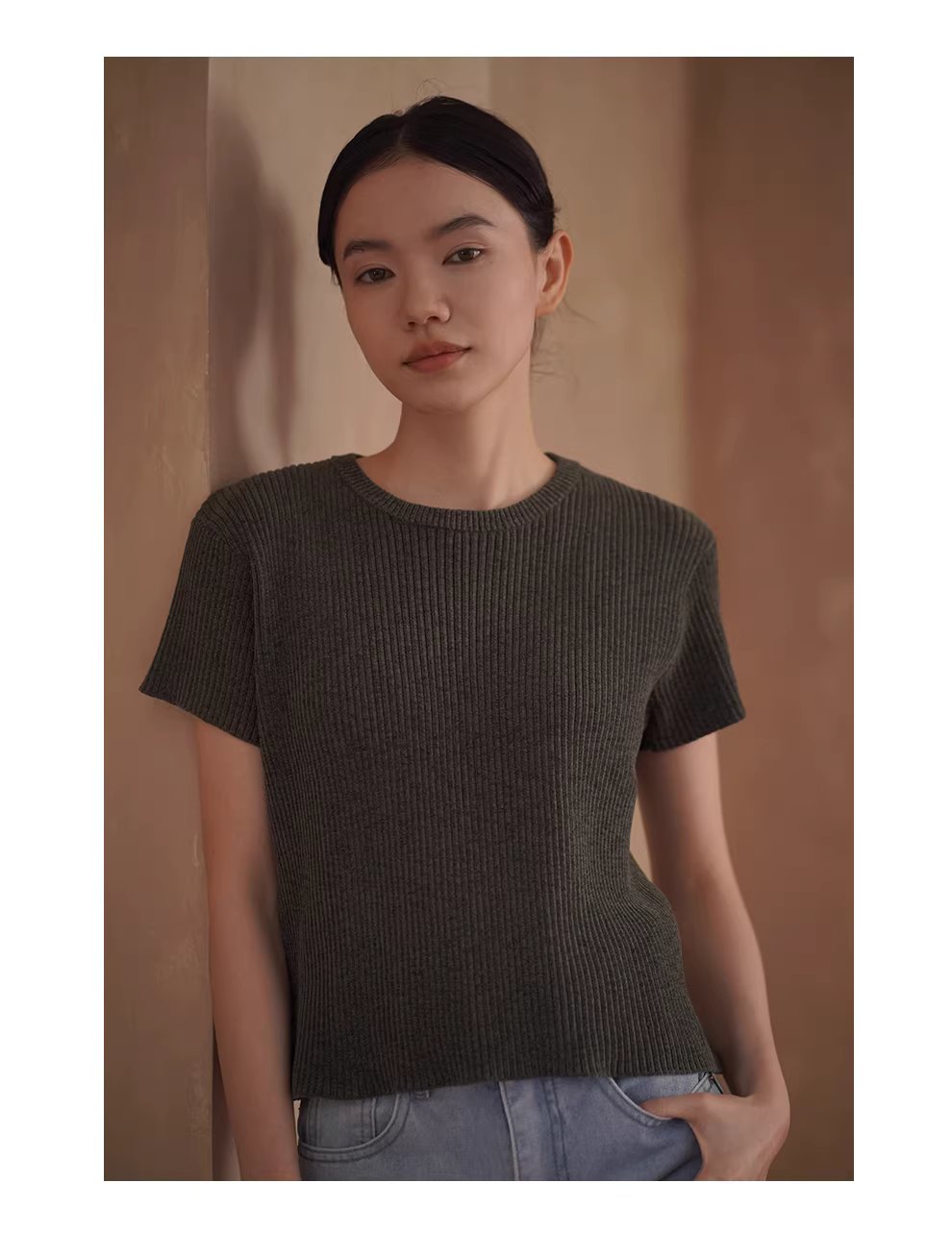 綿軟龍井酥雪尼爾紗線粗坑條肌理感短袖圓領彈力顯瘦T恤,綿軟龍井酥雪尼爾紗線粗坑條肌理感短袖圓領彈力顯瘦T恤,HBFS1036,綿軟龍井酥雪尼爾紗線粗坑條肌理感短袖圓領彈力顯瘦T恤,軟糯親膚,坑條彈性