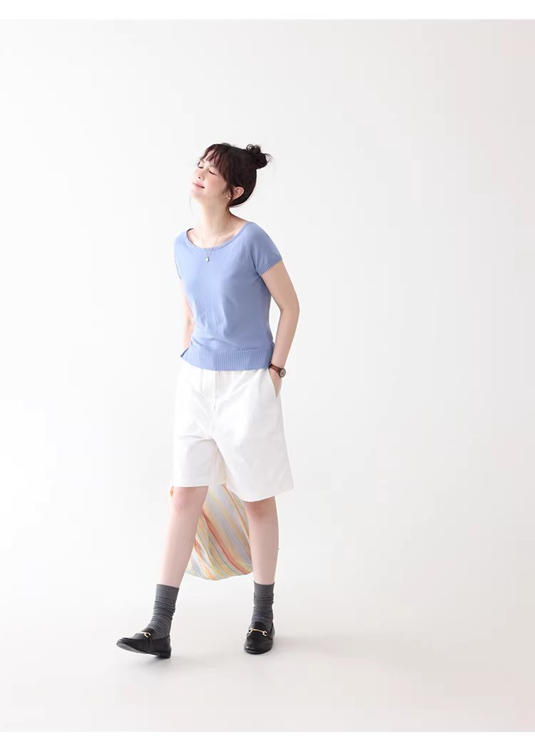 純色小一字領側開叉針織衫女夏新款慵懶顯瘦短袖上衣,純色小一字領側開叉針織衫女夏新款慵懶顯瘦短袖上衣,HBFS1051,純色小一字領側開叉針織衫女夏新款慵懶顯瘦短袖上衣,側邊開衩,薄款針織