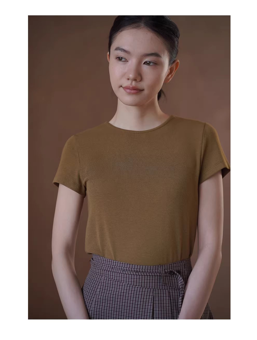 絲滑柔軟上衣彈性不束縛透氣合身顯白基礎圓領短袖T恤女,穿搭,上衣,絲滑柔軟上衣彈性不束縛透氣合身顯白基礎圓領短袖T恤女,HBFS1067,絲滑柔軟上衣彈性不束縛透氣合身顯白基礎圓領短袖T恤女
