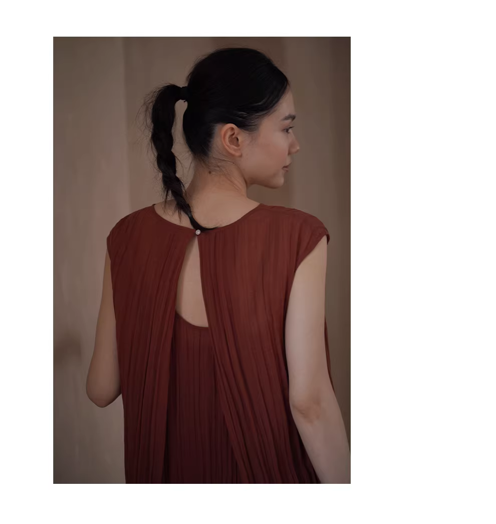 空氣感立體高溫定型褶皺無袖圓領寬鬆垂感顯白洋裝女,空氣感立體高溫定型褶皺無袖圓領寬鬆垂感顯白洋裝女,HBFS7025,空氣感立體高溫定型褶皺無袖圓領寬鬆垂感顯白洋裝女,兩件式套裝,直筒H型