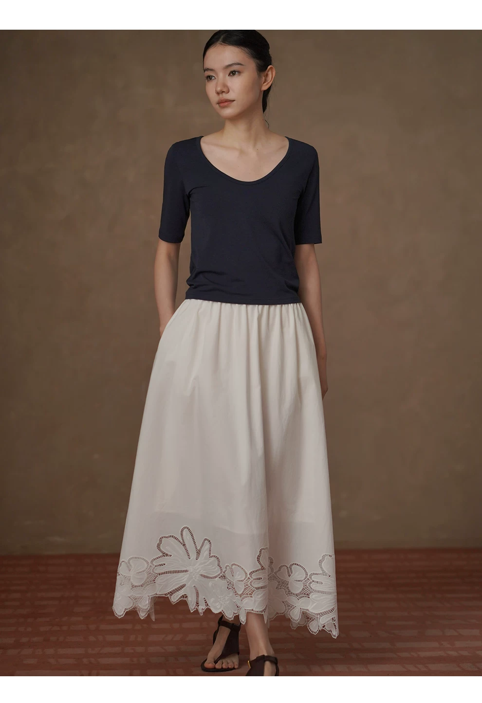 假日漫步定位刺繡蕾絲高支棉鬆緊腰頭長款顯瘦半身裙女,假日漫步定位刺繡蕾絲高支棉鬆緊腰頭長款顯瘦半身裙女,HBFS2022,假日漫步定位刺繡蕾絲高支棉鬆緊腰頭長款顯瘦半身裙女,純棉親膚,A字修身