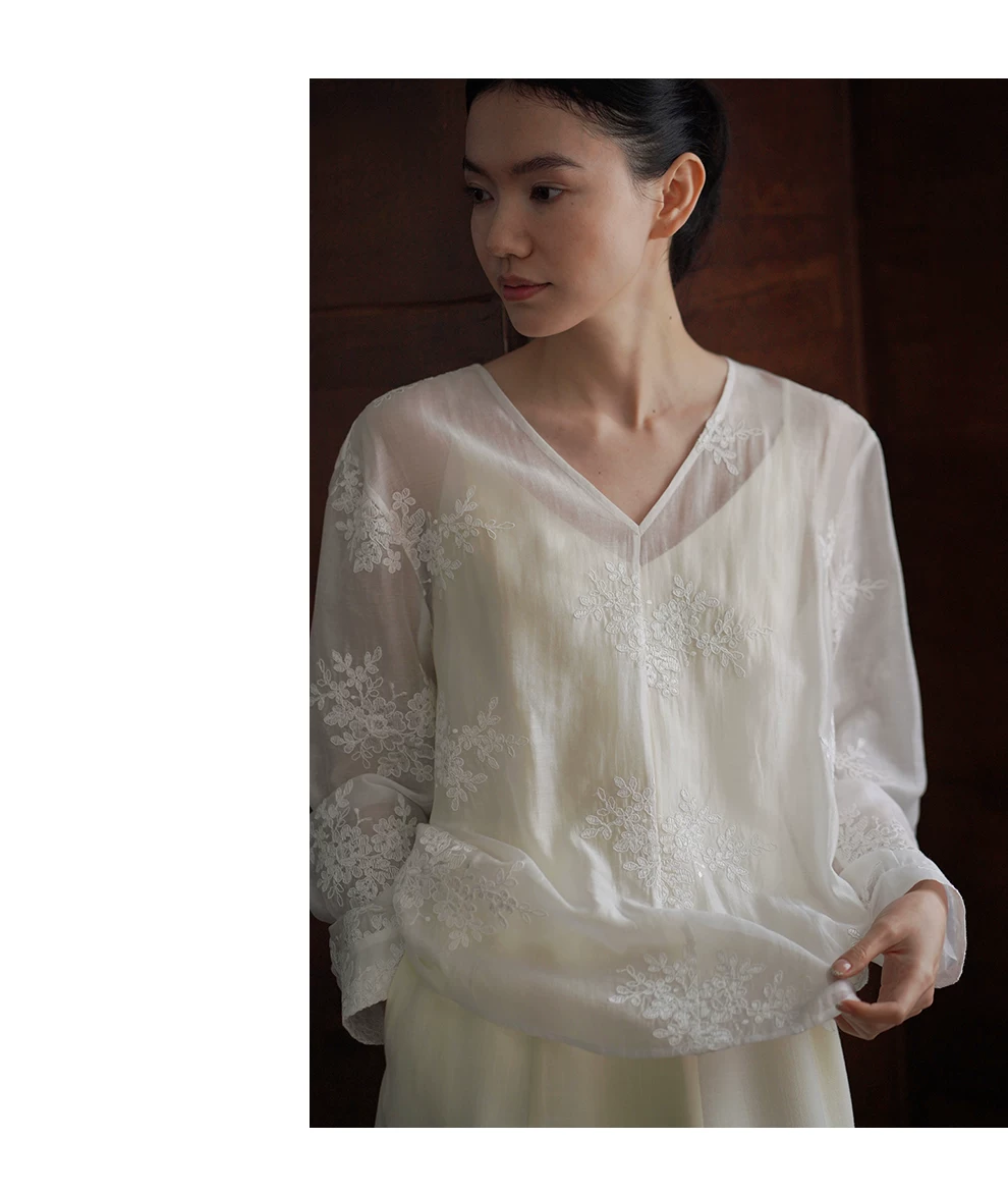雕琢夏日重工刺繡提花萊賽爾亞麻長袖薄款長袖V領罩衫女,雕琢夏日重工刺繡提花萊賽爾亞麻長袖薄款長袖V領罩衫女,HBFS1160,雕琢夏日重工刺繡提花萊賽爾亞麻長袖薄款長袖V領罩衫女,重工繡花,微透顯瘦