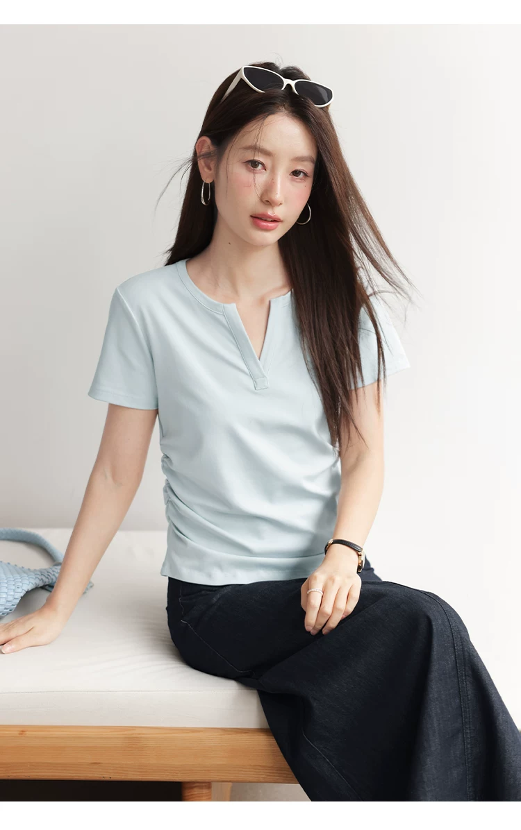 大尺碼胖mm巨好看正肩短袖T恤女2026新款夏裝抽褶淺藍色上衣,大尺碼胖mm巨好看正肩短袖T恤女2026新款夏裝抽褶淺藍色上衣,HBFS1182,大尺碼胖mm巨好看正肩短袖T恤女2026新款夏裝抽褶淺藍色上衣,半開V領,腰間抓褶