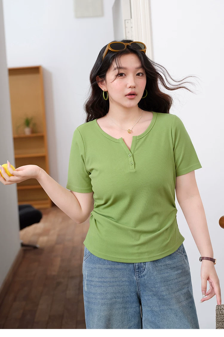 胖mm大尺碼女款正肩綠色短袖T恤女夏2026新款寬鬆多巴胺上衣,胖mm大尺碼女款正肩綠色短袖T恤女夏2026新款寬鬆多巴胺上衣,HBFS1186,胖mm大尺碼女款正肩綠色短袖T恤女夏2026新款寬鬆多巴胺上衣,中大尺碼,半開排扣