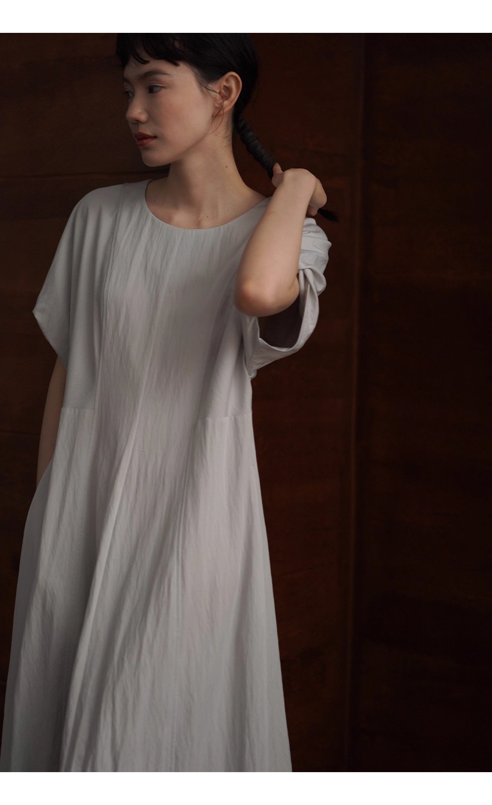 詩意菸沙淡人洋裝寬鬆短袖顯瘦分割圓領通勤垂感裙子