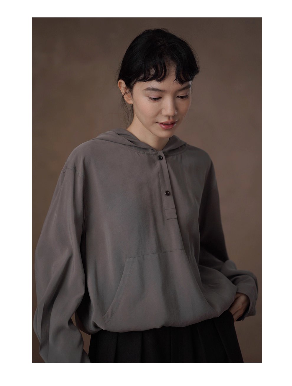 垂爽絲滑綿軟手感顯瘦寬鬆上衣半門襟休閒連帽長袖襯衫